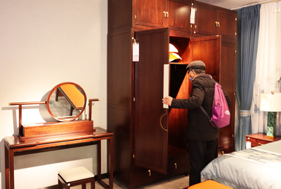 光明家具举办35周年庆典暨“工厂行”活动 匠心传承，品质见证